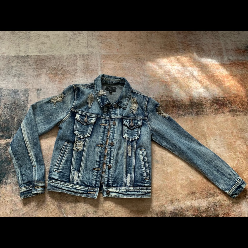 NICE ! Jacket in excellent condition!